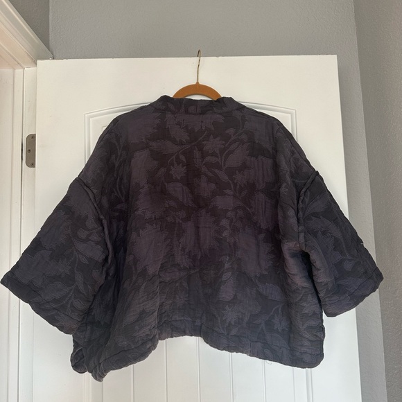 Quilted Black Floral Shawl Jacket OSFM - Picture 5 of 7
